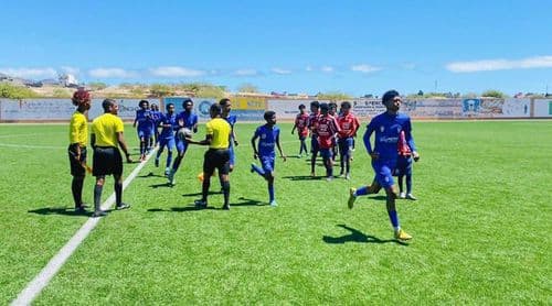 Futebol/Porto Novo: Associação regional e câmara municipal saúdam Fiorentina pela conquista do título sub-17