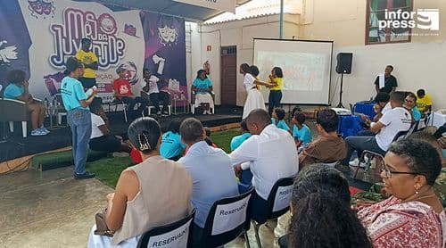 Presidente da câmara do Sal defende prioridade na formação de jovens conscientes e focados na educação