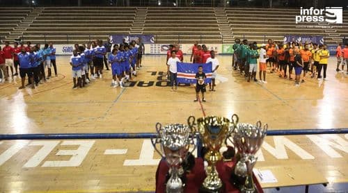 Taça das Comunidades de Santiago arranca com 18 equipas e aposta na formação e inclusão social