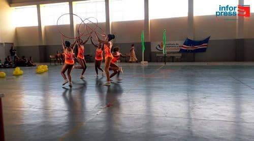 Praia: Escola Assogymn de Assomada conquista Primeiro Troféu de Conjuntos de Ginástica Rítmica