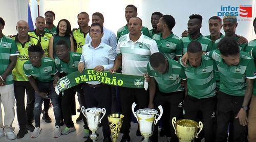 Ilha do Sal: Autarquia reconhece equipa da Palmeira pelos feitos conseguidos nesta época desportiva