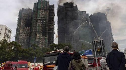Número de mortos no incêndio em Hong Kong sobe para 146