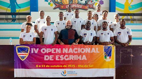 Esgrima: Mestre italiano Giancarlo Puglisi ministra formação para técnicos no Polidesportivo do Espargos