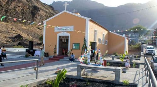 Porto Novo/Ribeira das Patas: Igreja São João Paulo II contemplada com obras de requalificação do espaço envolvente