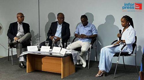 Forças Armadas promovem conversa aberta sobre a segurança marítima com a comunidade de Achada Grande Trás
