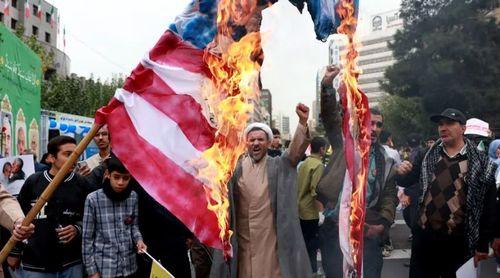 Irão ameaça retaliar contra EUA e Israel em caso de ataque norte-americano