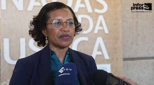 Ministra promete corrigir discrepâncias salariais entre magistraturas com equilíbrio e justiça