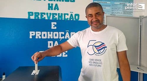 Legislativas2026/São Vicente: João do Carmo exerce direito de voto e espera “grande vitória”