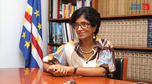 Lígia Fonseca insiste na regulamentação de estatuto e meios logísticos para a primeira-dama