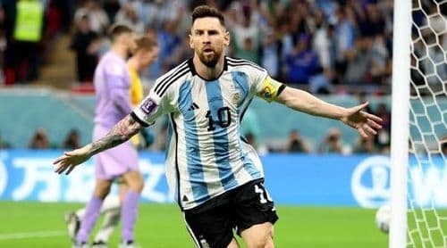 Futebol: Messi diz 'adeus' à seleção Argentina, cumpridos todos os sonhos de 'pibe'