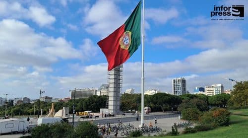 Um terço dos estrangeiros residentes em Portugal são brasileiros e cabo-verdianos são quintos na lista  – relatório