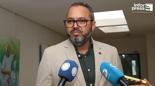Ministro da Saúde avança que melhorias no PCFR e pagamento de retroactivos só chegam em 2027