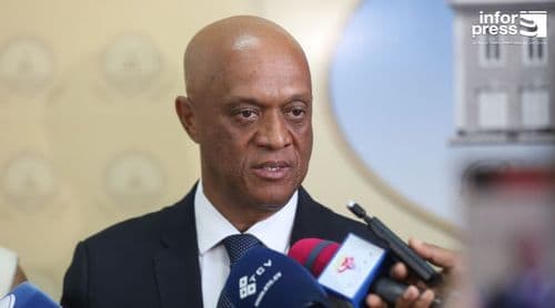 Luís Filipe Tavares disponível para liderar o MpD