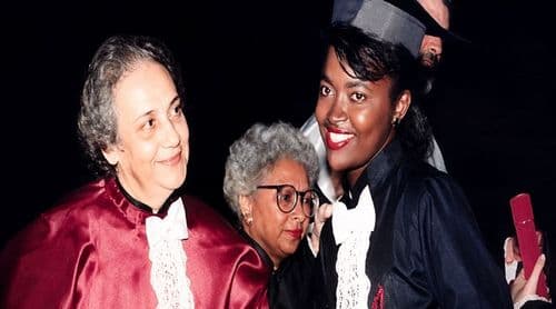 ENTREVISTA: Mana Guta destaca percurso académico e novos projectos literários