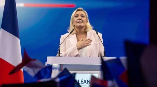 Marine Le Pen promete governo de “unidade nacional” e consagrar “a comunidade nacional” na Constituição