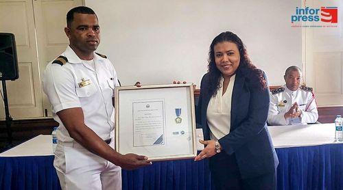 Brava: Destacamento da Guarda Costeira condecorado com Medalha de Serviços Relevantes de 1.ª Classe