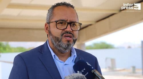 São Vicente: Ministro diz que Governo vai cumprir PCFR da Saúde “aprovado sem recursos financeiros”
