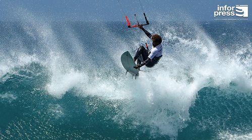 Mundial de Kite-surf: Airton Cozzolino e Hendrick Lopes afiguram-se como as últimas esperanças cabo-verdianas