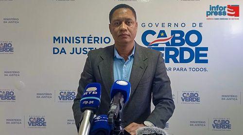 Director dos Serviços Prisionais diz que recluso Amadeu Oliveira foi “devidamente acudido”  