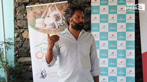 Side Image 3