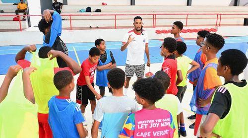 Ilha do Sal: Cabo-verdiano formado nos EUA quer criar corredor de oportunidades para atletas de Santo Antão e Sal