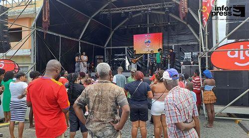 Santa Cruz: Artistas fazem teste de som e afinam instrumentos para arranque do festival “um concelho três ritmos”