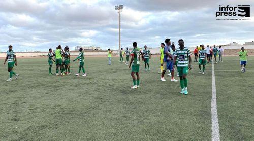 Futebol/Campeonato CV: Palmeira busca meias-finais ante ao já classificado Boavista da Praia