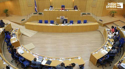 Parlamento: MpD enaltece “avanços significativos” alcançados pelo Governo no crescimento económico e redução da pobreza