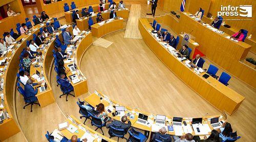Parlamento: MpD afirma que há mais empregos e menos pobreza em Cabo Verde