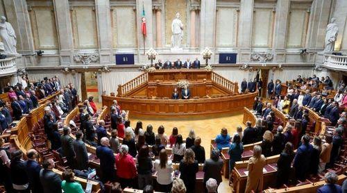 Portugal: Parlamento aprova proposta do Chega para proibir uso de burca em espaços públicos