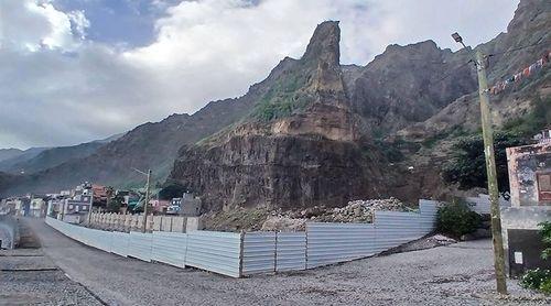 Paul: Câmara aponta falhas técnicas no projecto como causa da paralisação do Estádio Municipal