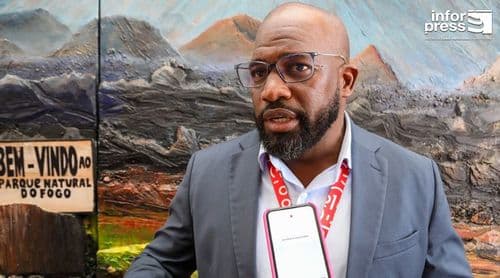 São Filipe: Coordenador regional da ALOU destaca necessidade de reforço de acções formativas sobre inteligência artificial e transformação digital