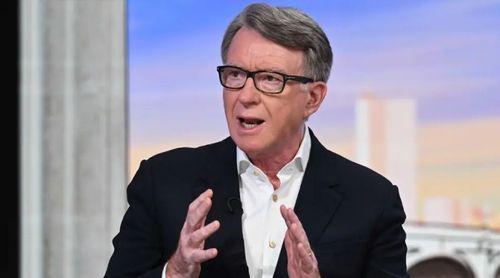 Antigo ministro Peter Mandelson libertado sob caução em Londres