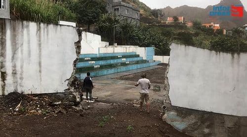 Ribeira Grande: Armindo Luz reafirma compromisso com conclusão da placa desportiva de Figueiral