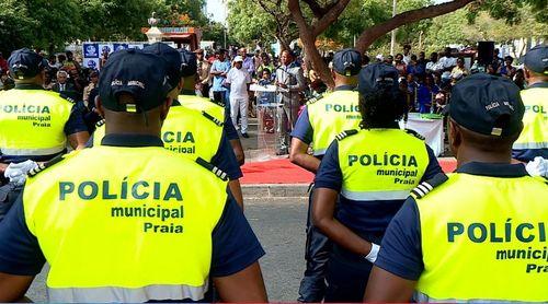 Polícia Municipal da Praia embarga 30 obras por infracções em Dezembro