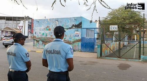 Polícia detém dez indivíduos e apreende 140 porções de substâncias suspeitas em operação de Verão