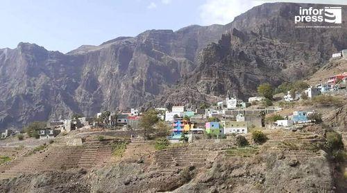 Autárquicas 2024/Porto Novo: Candidatos reforçam contactos com eleitores nas zonas rurais e na cidade