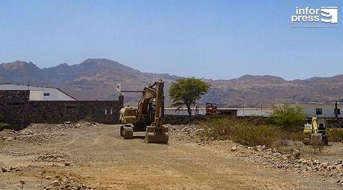Porto Novo/Pozolanas: Chegada dos equipamentos agrada munícipes cientes do relançamento de cimenteira