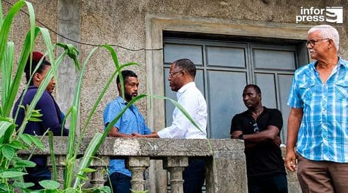 Fogo/Acidente: Primeiro-ministro visita famílias das vítimas do acidente e reforça apoio médico e social