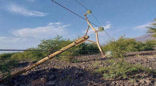 Porto Novo: Máquina pesada atinge rede eléctrica e provoca perturbações no fornecimento de energia