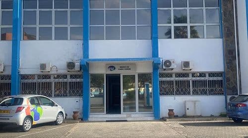 Governo promete mudanças na comunicação social do Estado e admite alterações à lei