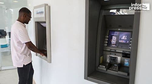 REPORTAGEM/Transição Digital: Falta de acessibilidade ameaça autonomia de pessoas com deficiência visual