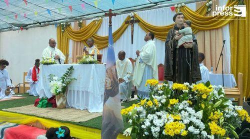 Ilha do Sal celebra Santo António com procissão e missa solene presidida pelo padre José Mário