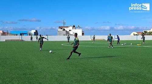 Futebol/Campeonato CV: Santo Crucifixo quer entrar com o pé direito frente ao Boavista da Praia