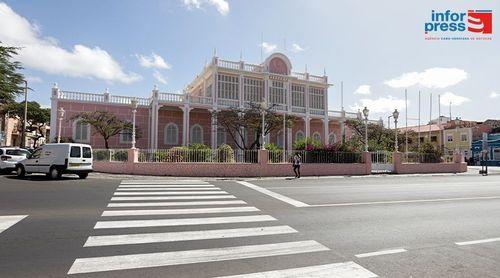 São Vicente: PR recebe cartas credenciais e apresenta “Quando Nasce a República” no Mindelo