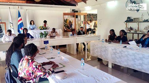 Assembleia Municipal da Ribeira Grande de Santiago discute instrumentos de gestão da câmara para 2025