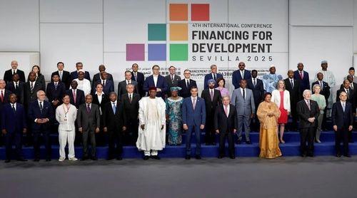 Países da ONU adotam "Compromisso de Sevilha" para relançar financiamento ao desenvolvimento 