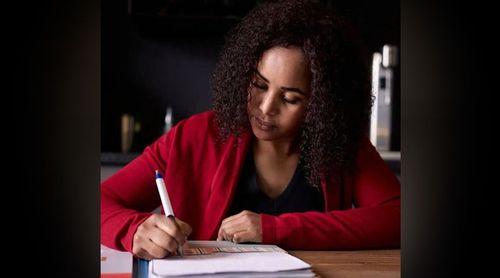 Sónia Gonçalves estreia-se na literatura com livro “Sentimentos Que Guiam”