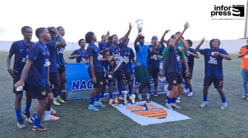Futebol/Sub-19: Epif conquista tricampeonato nacional de futebol