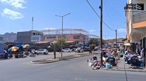 Santa Catarina: Vendedoras queixam-se de fraca movimentação nas feiras de Sucupira em Assomada